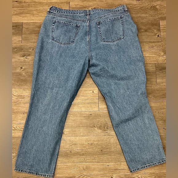 FN PLUS RIPPED BF JEANS - Picture 3 of 3